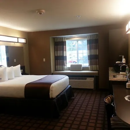 Microtel Inn And Suites Carrollton Room photo